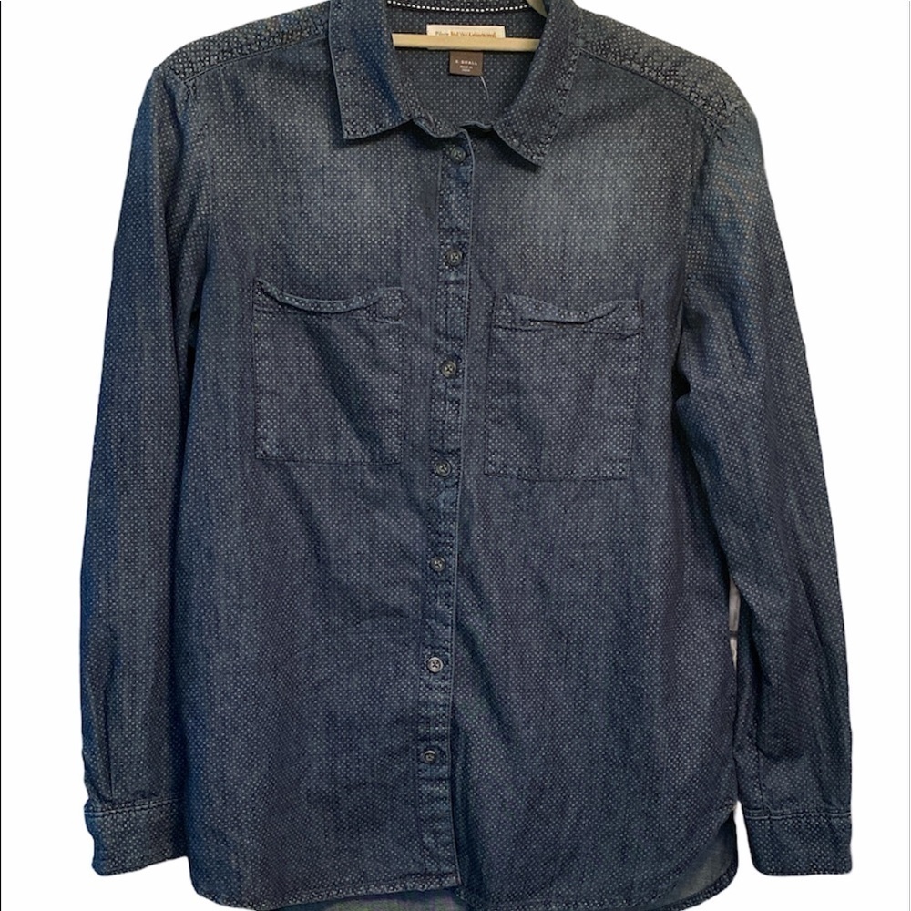 Pilcro by Anthropologie button down shirt w/split in back dot print Sz XSmall